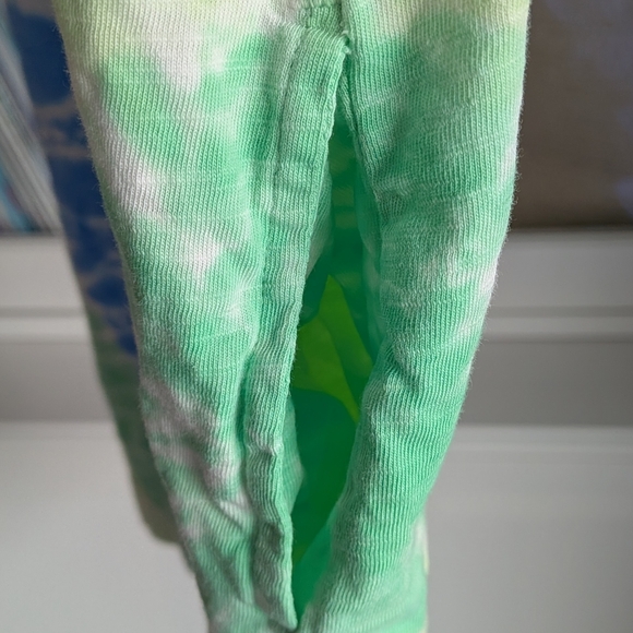 Primary Kids Tie-Dye Pocket T-Shirt Dress - Size 6-7 (Excellent Condition!) - Picture 2 of 8